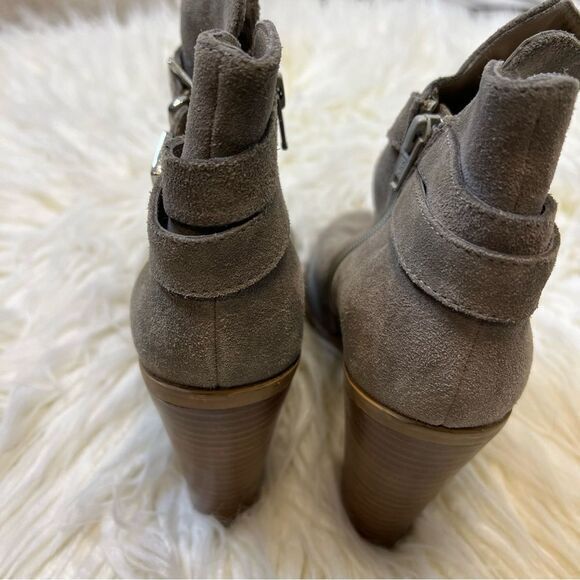 Steve Madden Womens Suede Ankle Bootie Block High Heels Boots Buckle Gray Size 6 - Picture 4 of 8